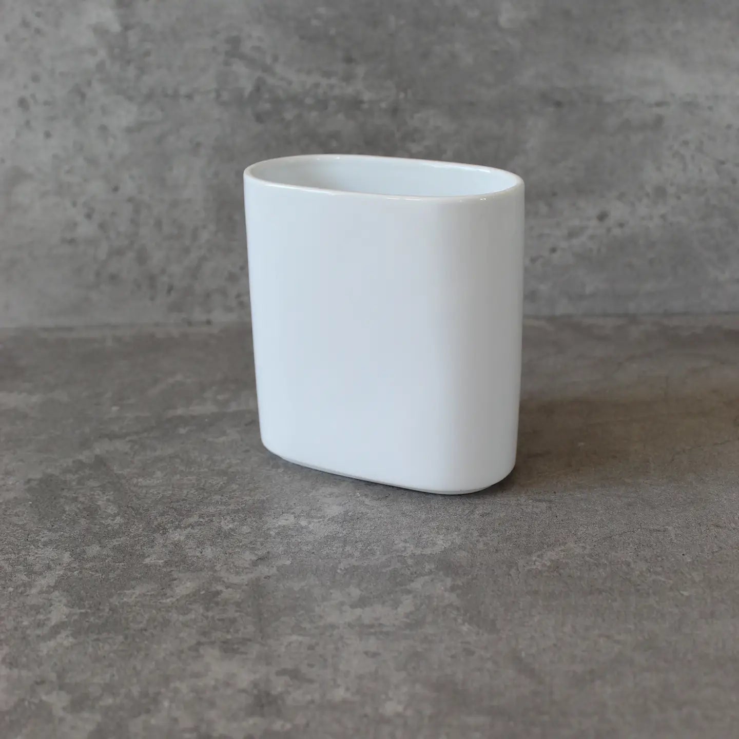 Deco Oval Brush Caddy