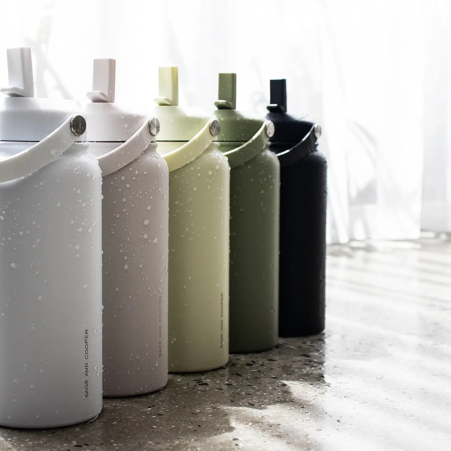The Sage & Cooper Insulated 1L Drink Bottle (Light Green)