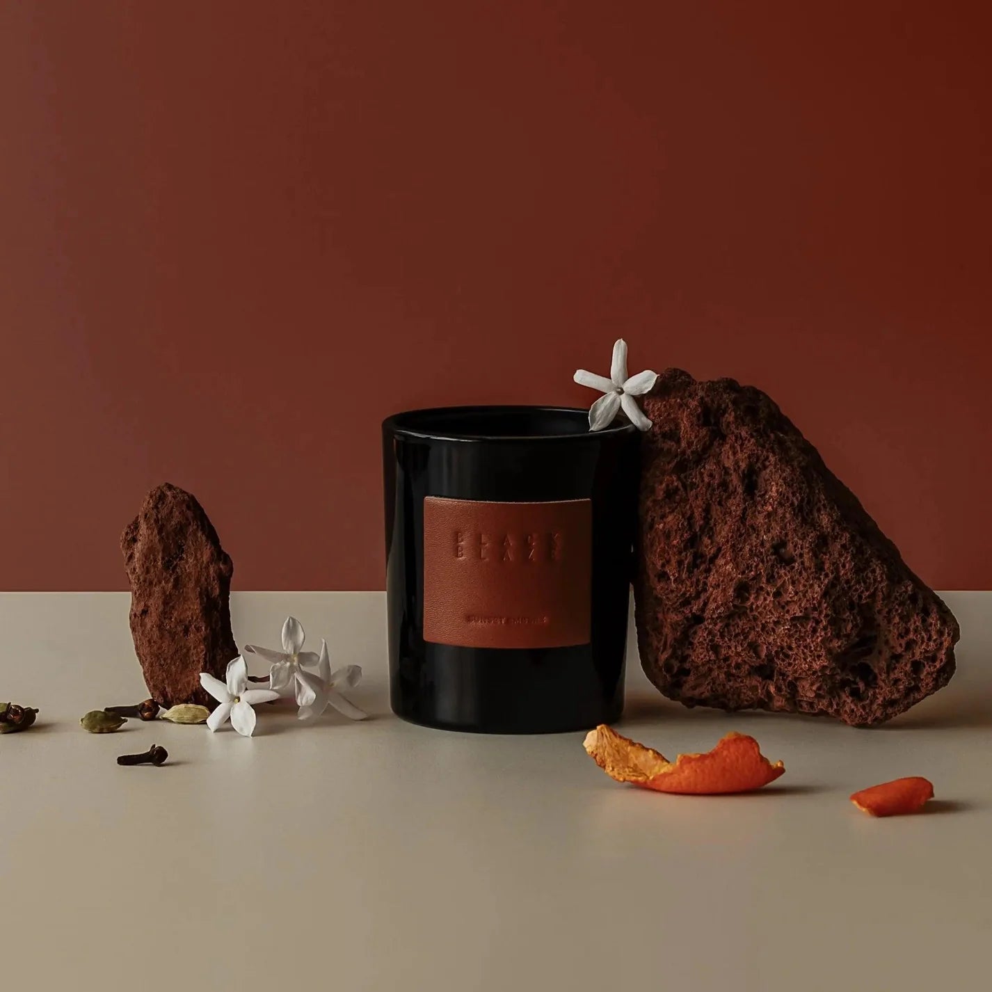 SUNSET EMBERS SCENTED CANDLE 200g